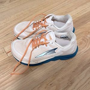 Altra Torin 5 in Dusty Pink - Women’s 8.5